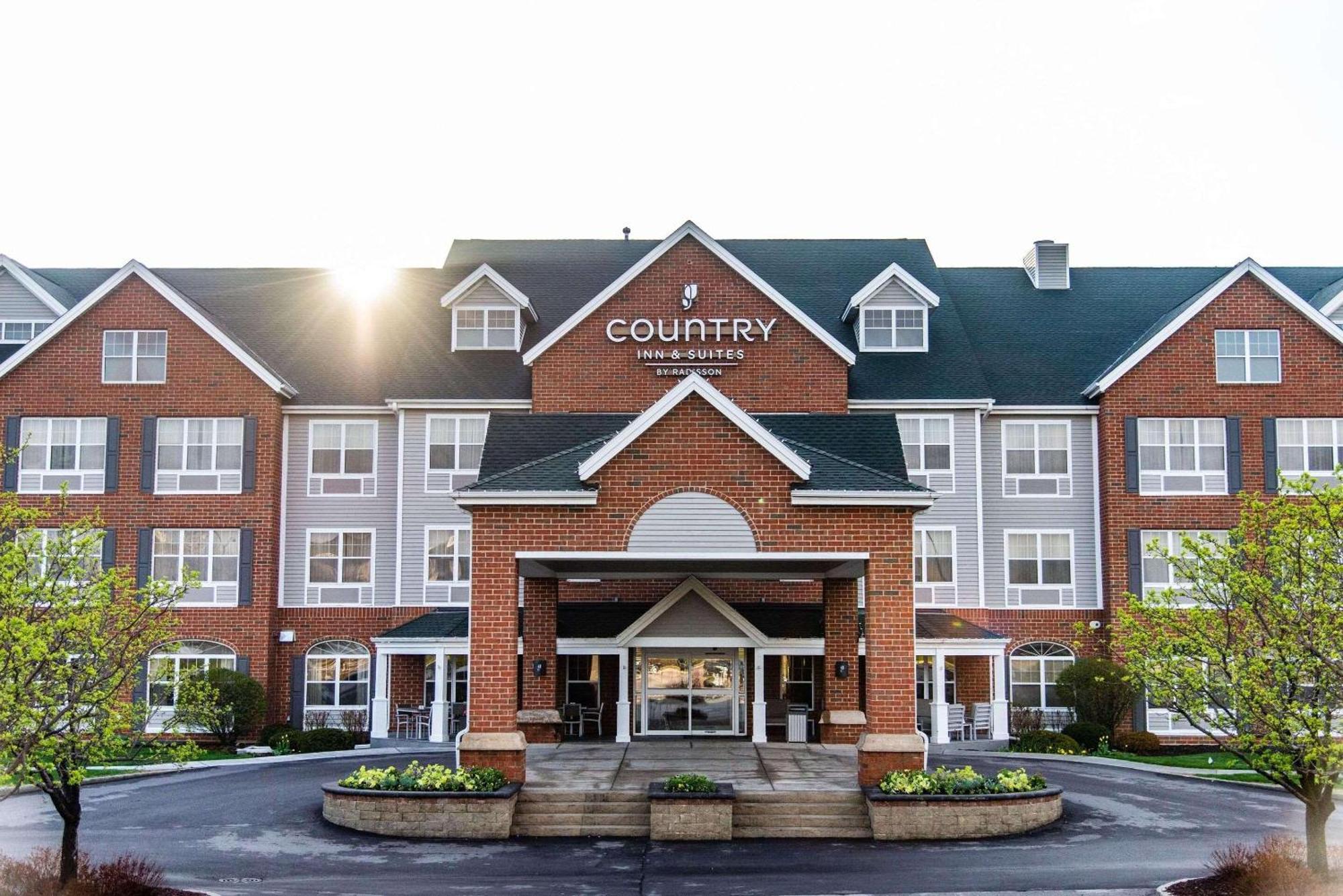 Country Inn & Suites By Radisson, Milwaukee West Brookfield , Wi Eksteriør billede